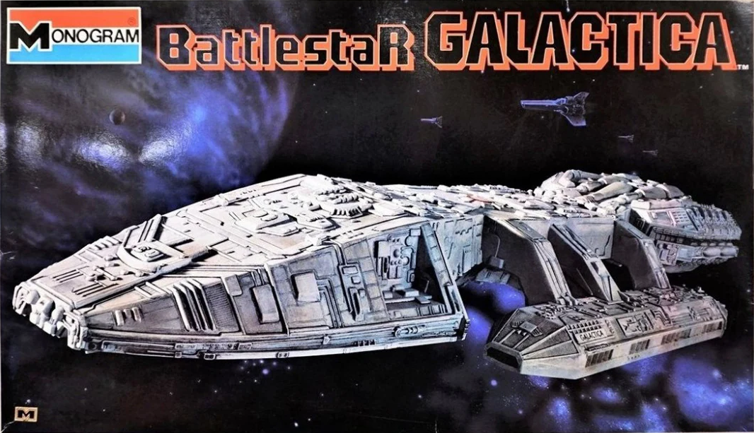 Battlestar Galactica “white edition” Bandai-Monogram n° 37023, scale 1:4105