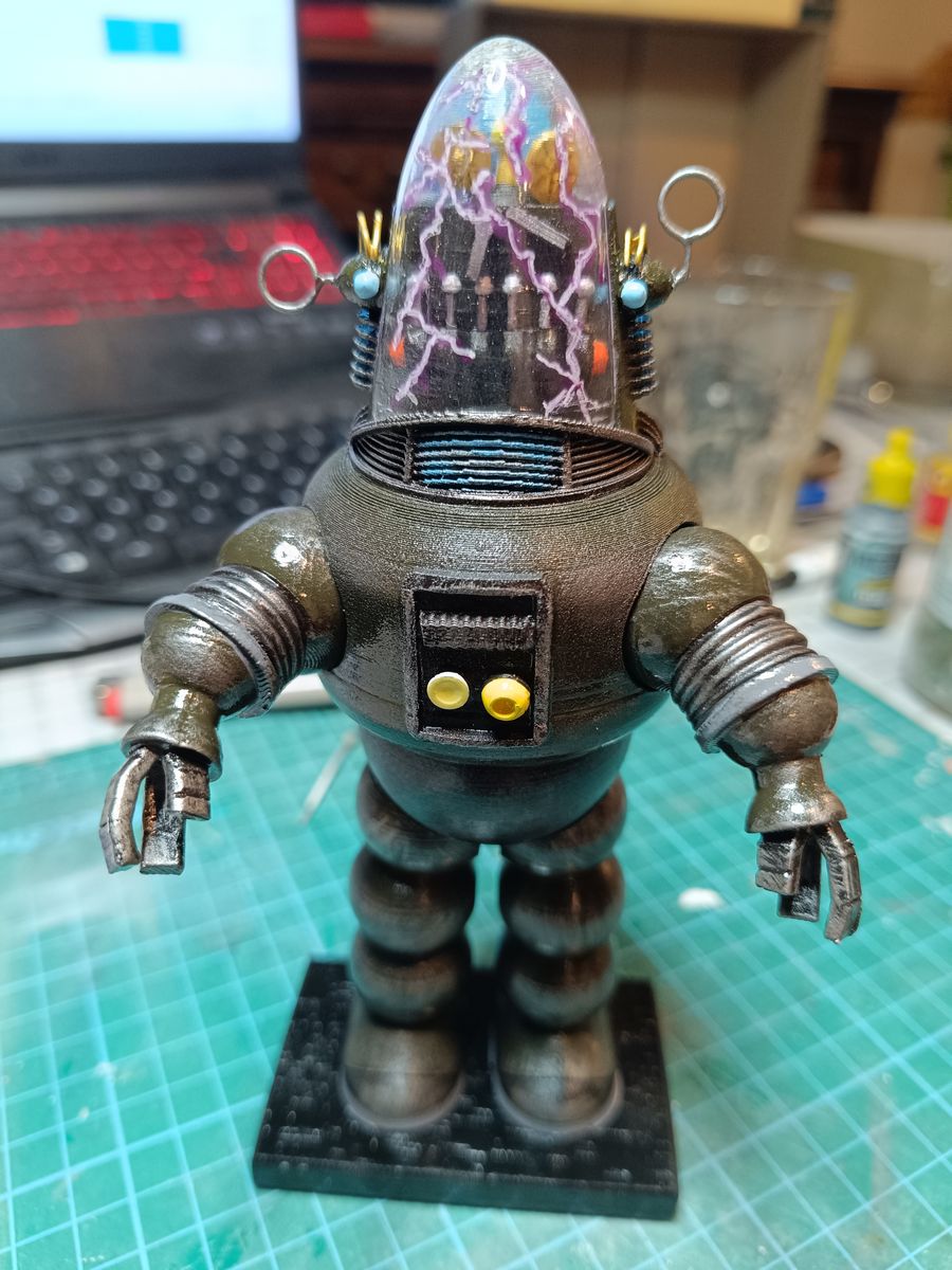 Robby 3d printed from “The Forbidden Planet”